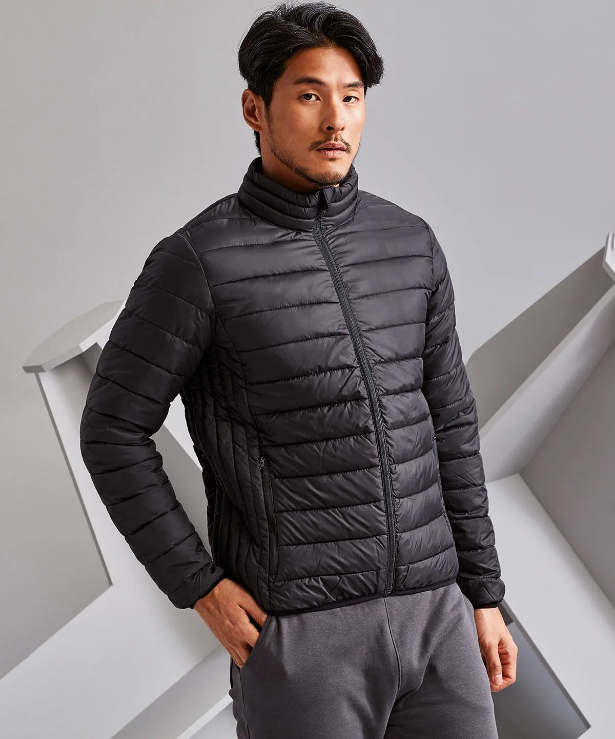 Black - Traverse padded jacket