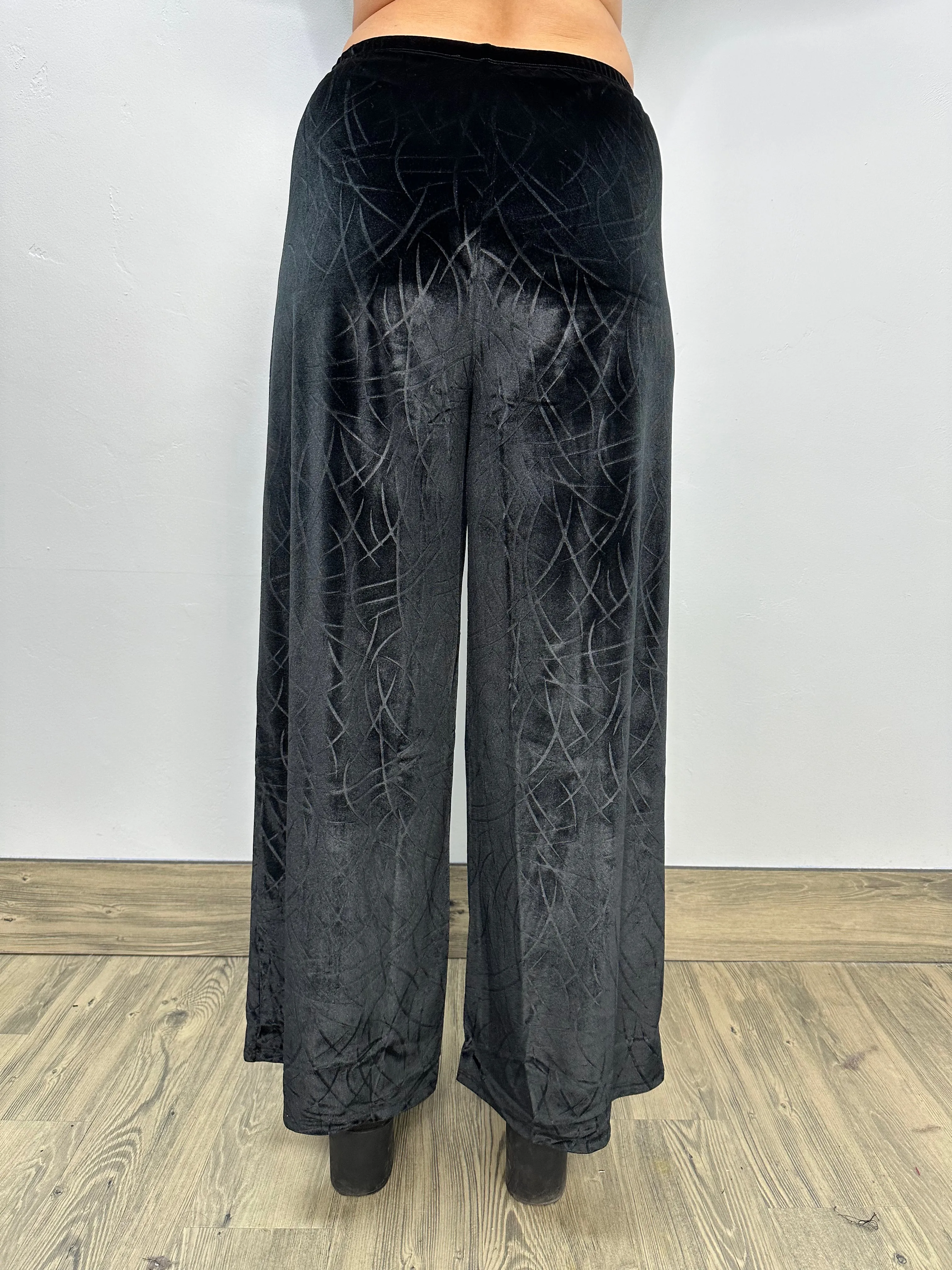 Black Velvet Amarillo Pant