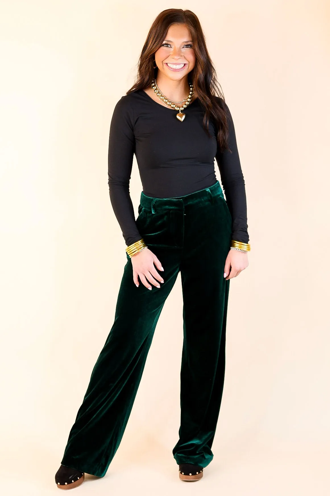 Chic Arrival Velvet Trouser Pants in Green