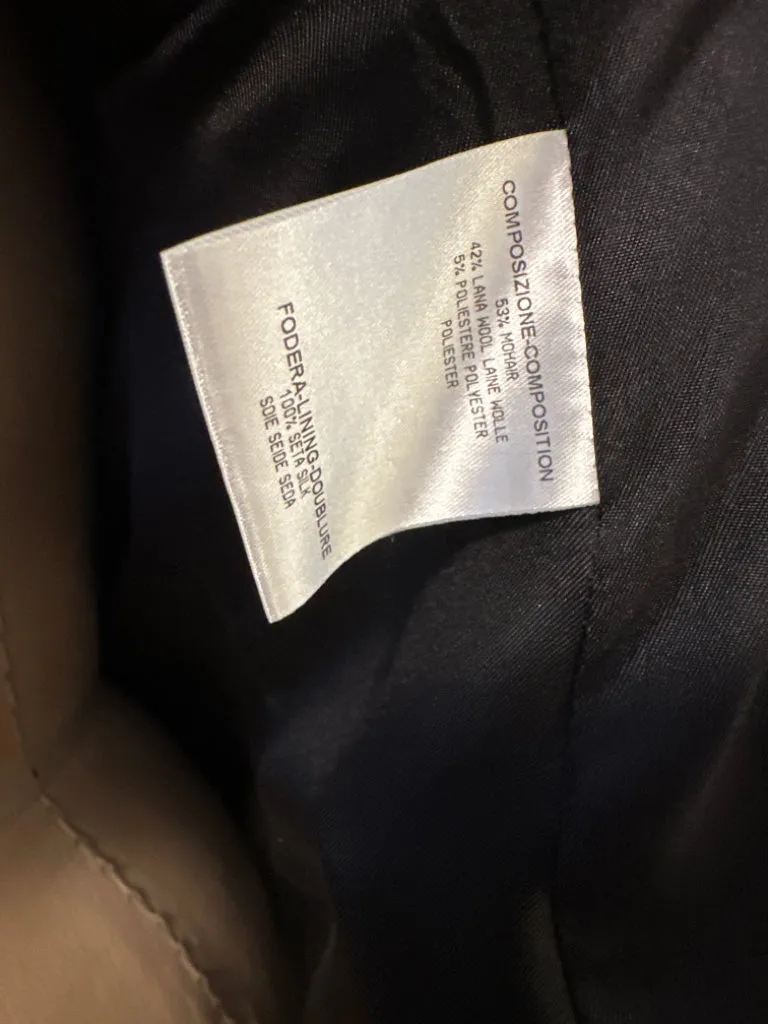 Gucci Size 42 Black Wool Blend Tuxedo Jacket