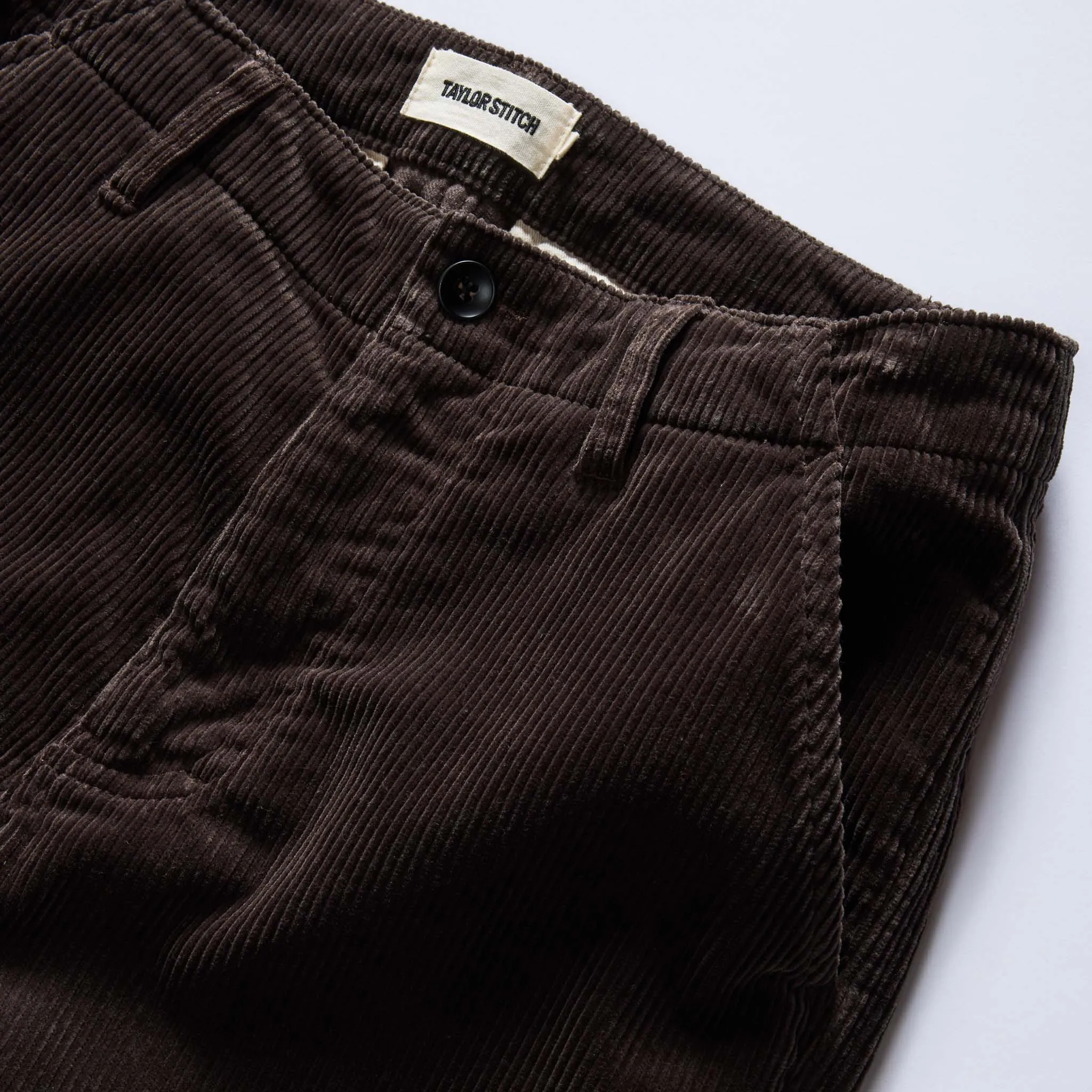 The Carnegie Pant in Peat Soil Corduroy